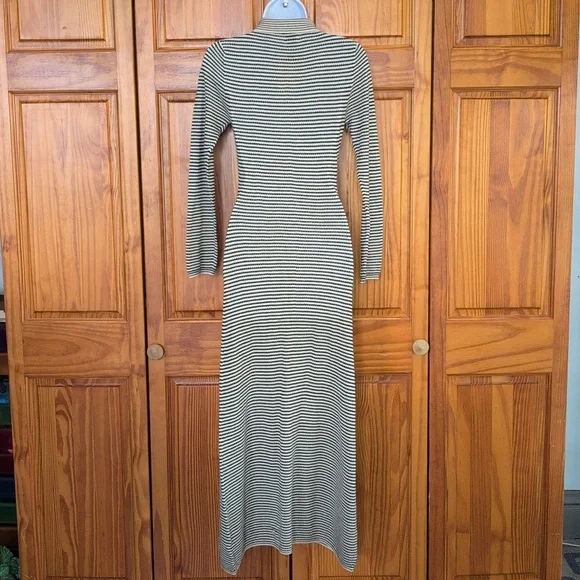 NWT Black/Cream Casual Long Sleeve Sweater Dress S - Picture 5 of 8